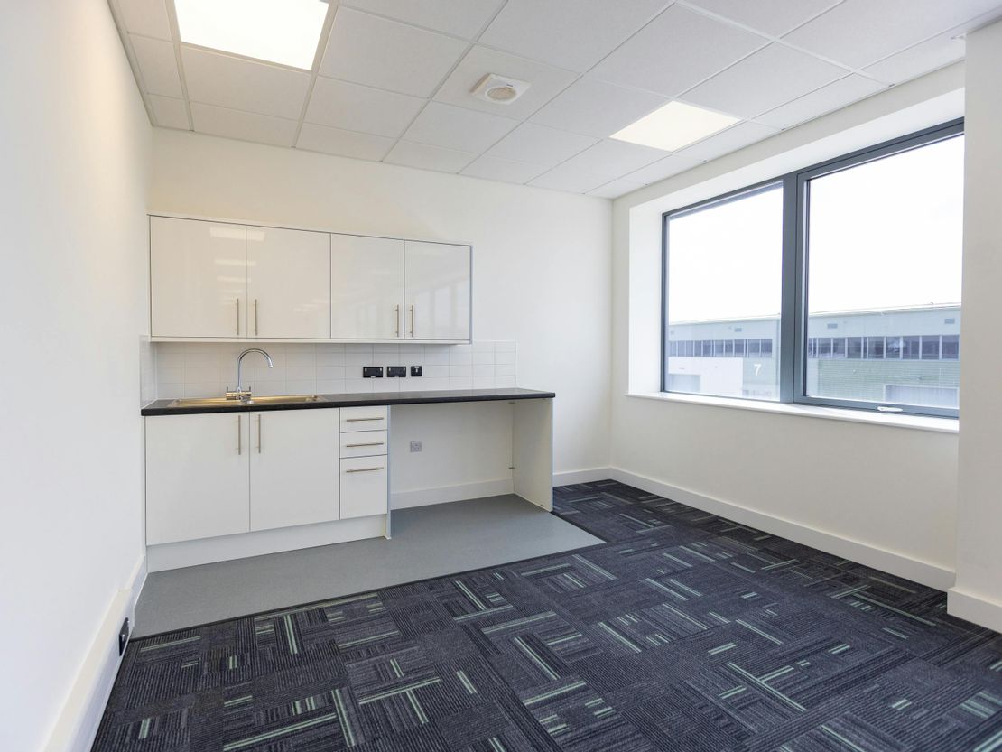 Unit 16 T45, Aire Valley Road, Leeds, LS9 0AA