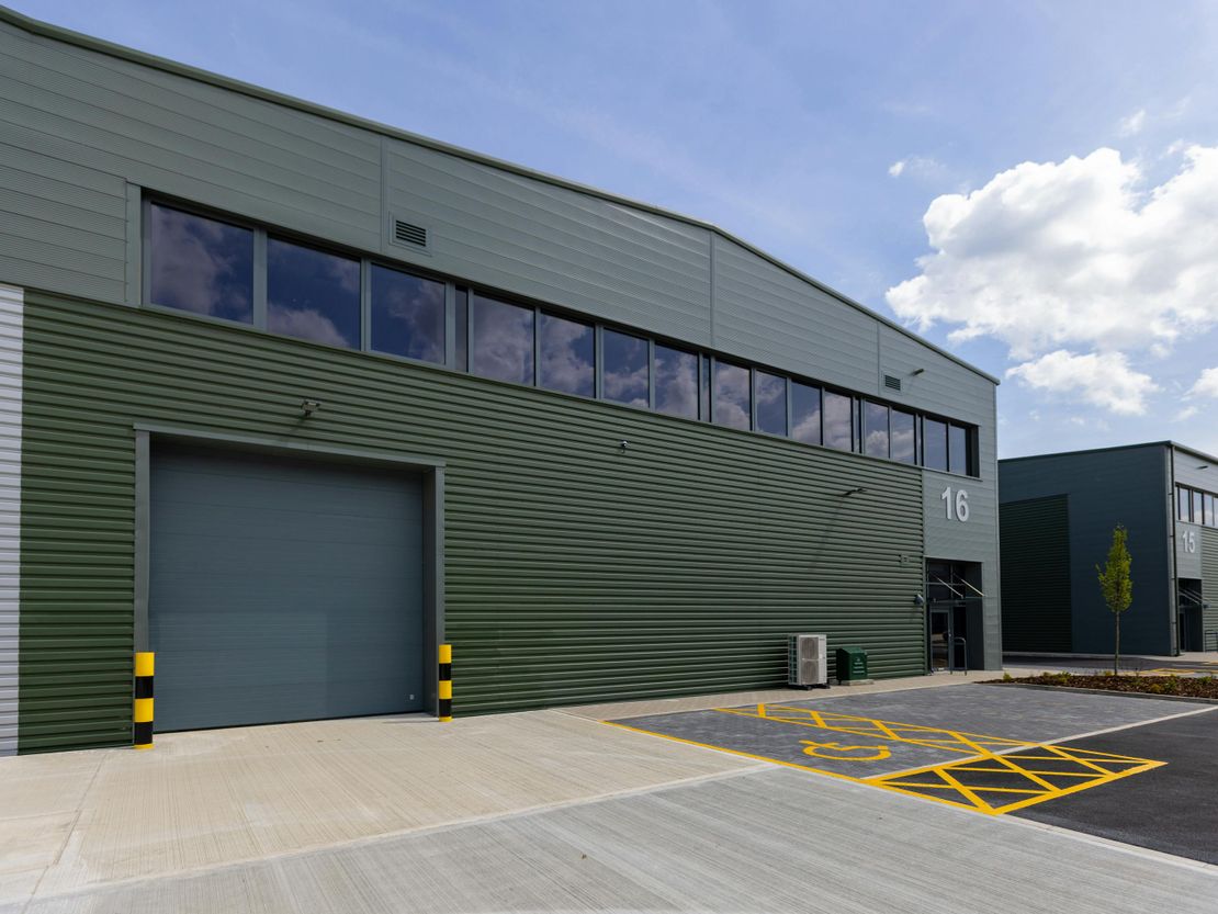 Unit 16 T45, Aire Valley Road, Leeds, LS9 0AA