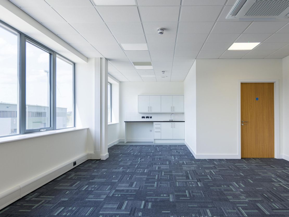 Unit 15 T45, Aire Valley Road, Leeds, LS9 0AA