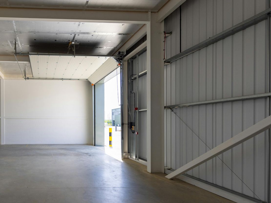Unit 15 T45, Aire Valley Road, Leeds, LS9 0AA