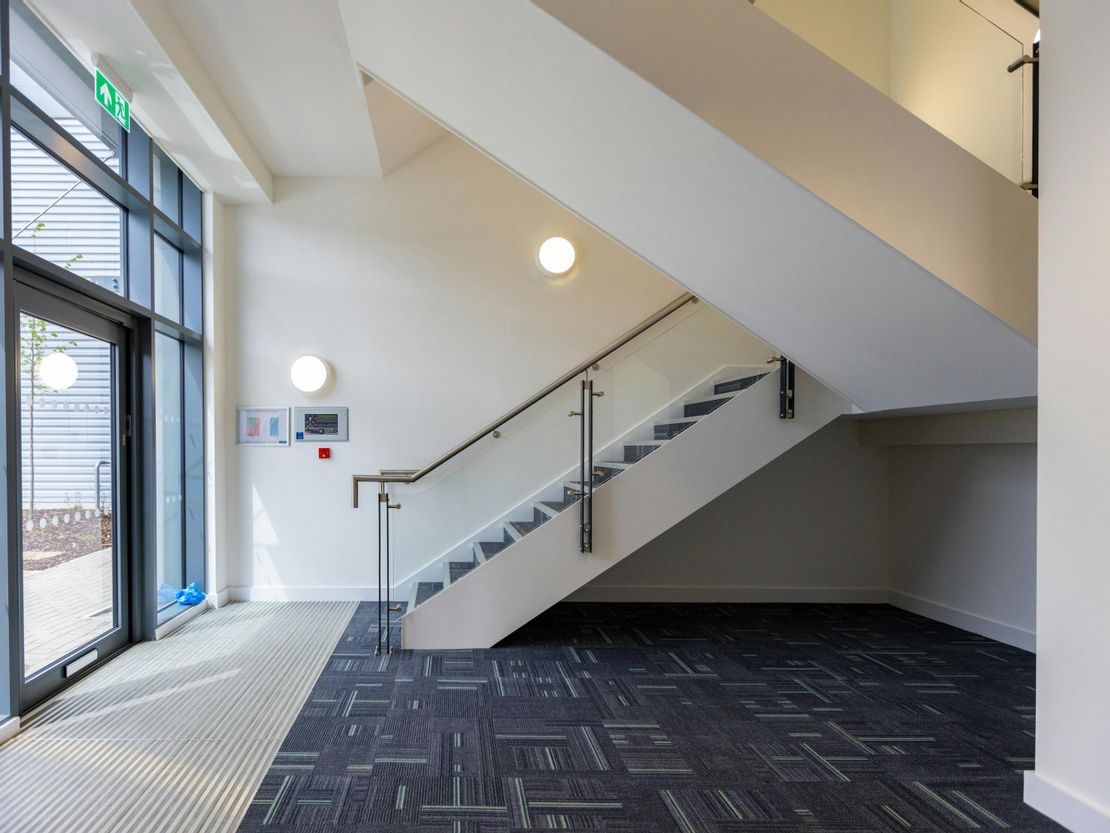Unit 19 T45, Aire Valley Road, Leeds, LS9 0AA