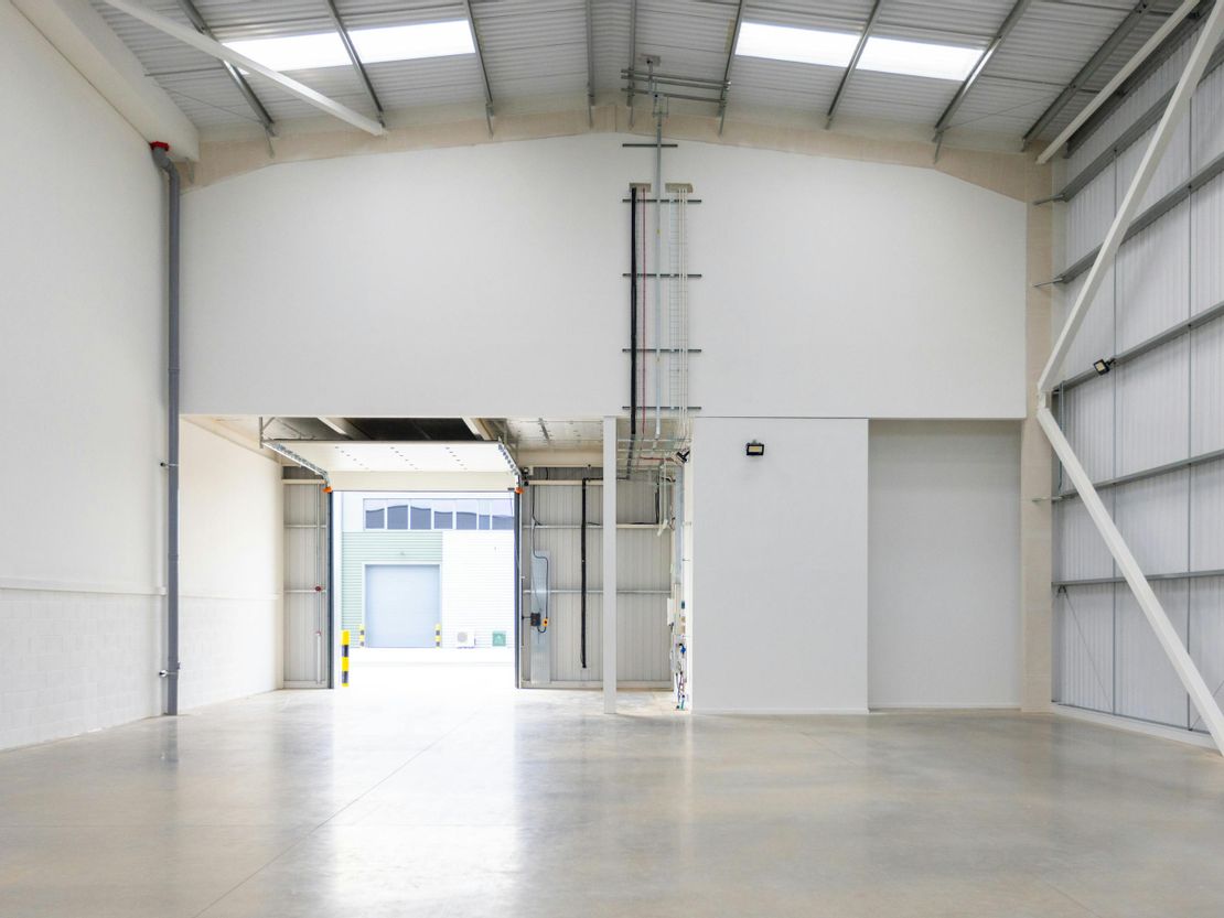 Unit 19 T45, Aire Valley Road, Leeds, LS9 0AA