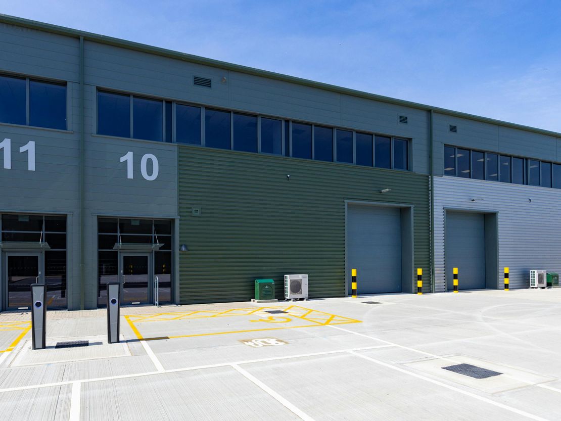 Unit 10 T45, Aire Valley Road, Leeds, LS9 0AA