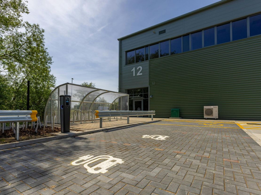 Unit 12 T45, Aire Valley Road, Leeds, LS9 0AA
