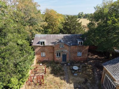 Property Image for Land At Hemmingford House, Wellesbourne Road, Alveston, Stratford-Upon-Avon, Warwickshire, CV37 7RG