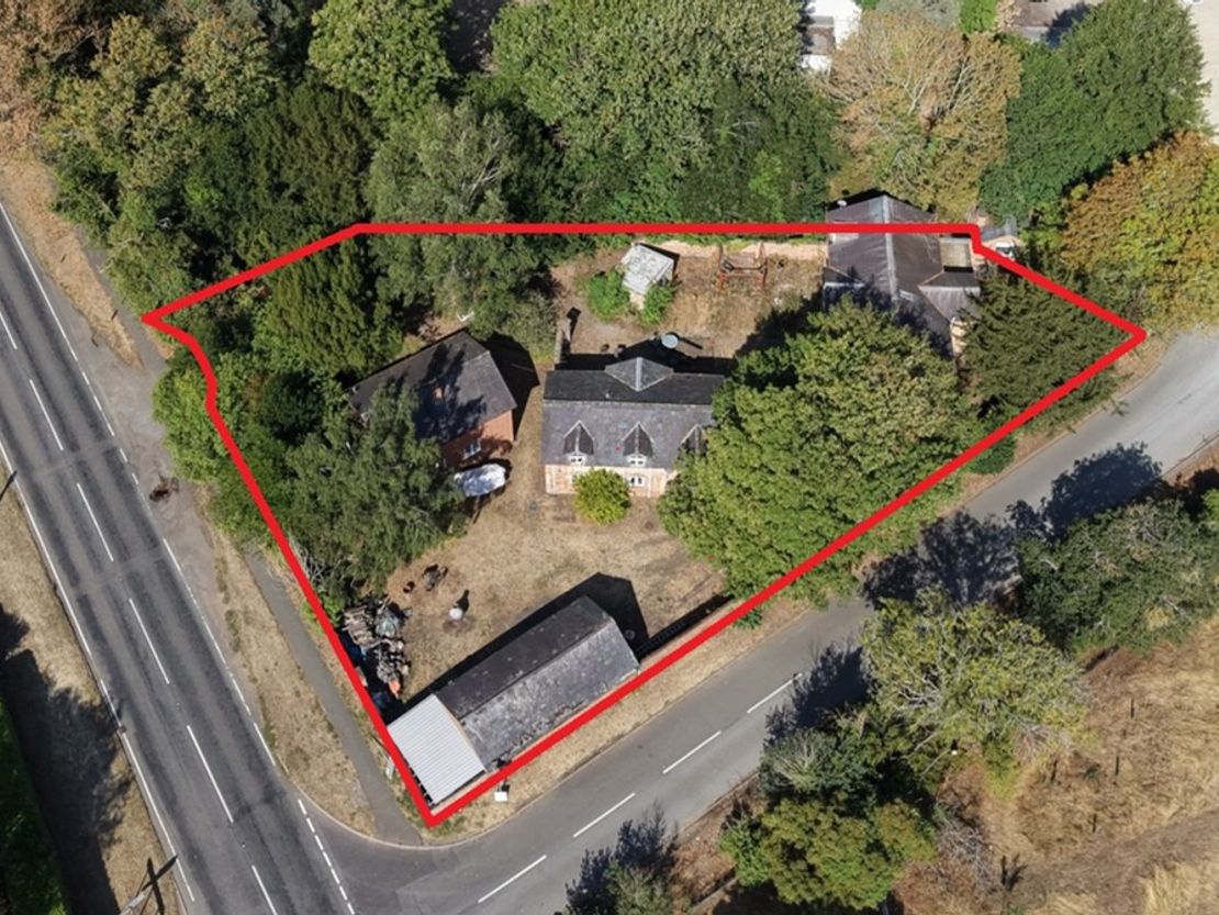 Land At Hemmingford House, Wellesbourne Road, Alveston, Stratford-Upon-Avon, Warwickshire, CV37 7RG
