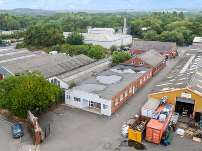 Property Image for Lakeside House, Redditch B98 8JY