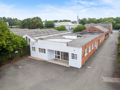 Property Image for Lakeside House, Redditch B98 8JY