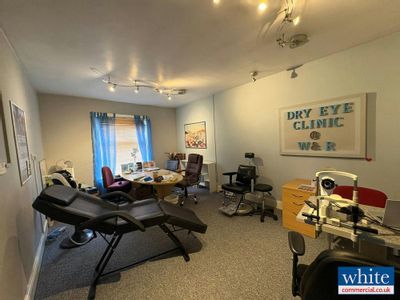 Property Image for 47 & 48-48a High Street, Banbury, OX16 5LA