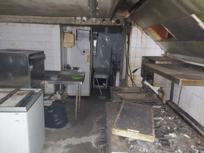 Property Image for The Royal Oak, 5 High Street, Charing, Ashford, Kent, TN27 0HU