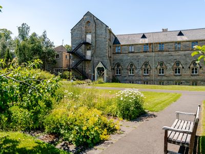 Property Image for Gillis Centre, 100, Strathearn Road, Edinburgh, EH9 1BB