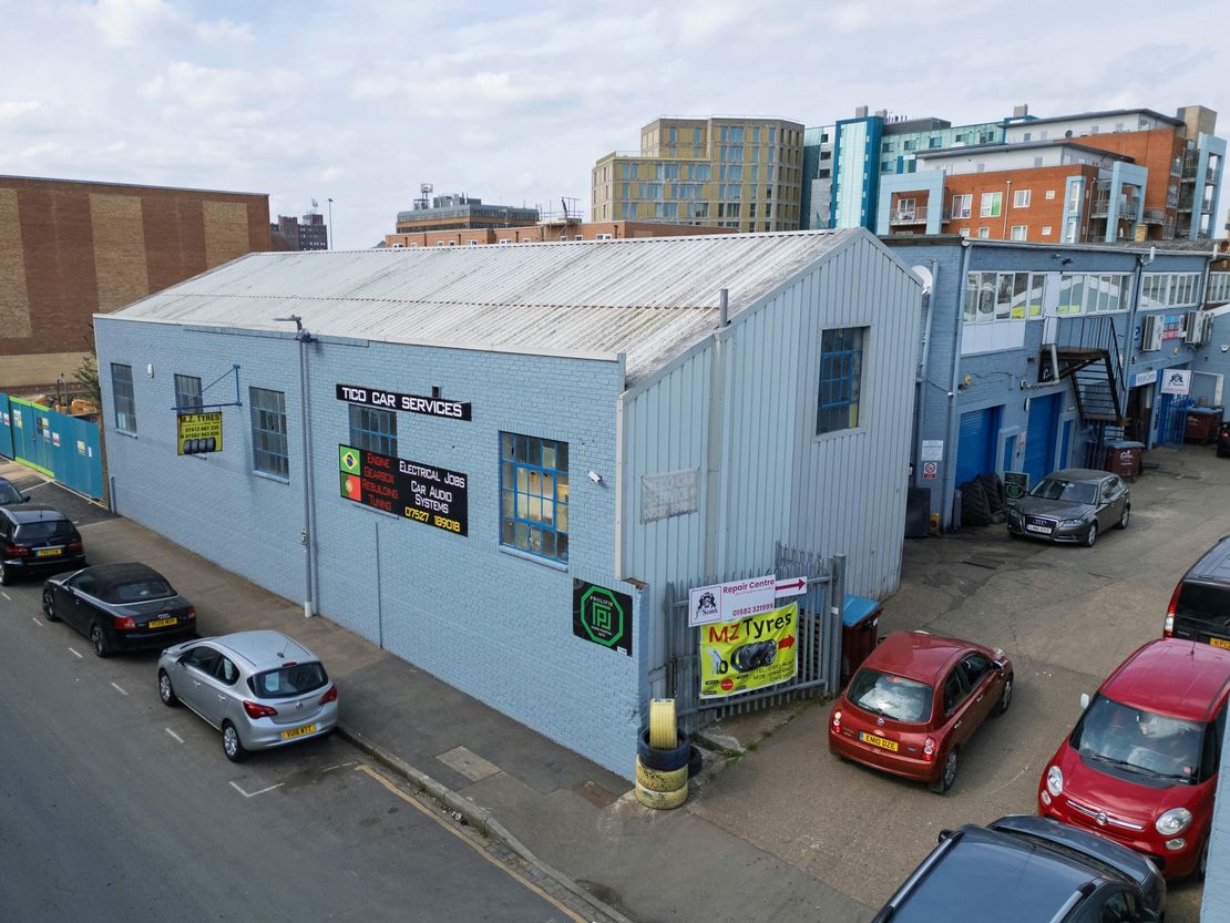 Holly Street Trading Estate, Latimer Road, Luton, LU1 3XG