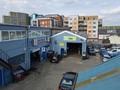 Property Image for Holly Street Trading Estate, Latimer Road, Luton, LU1 3XG