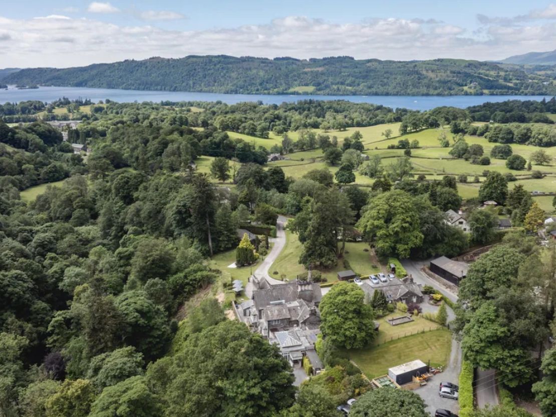 Broadoaks Country House Hotel, Bridge Lane, Troutbeck, Windemere, LA23 1LA
