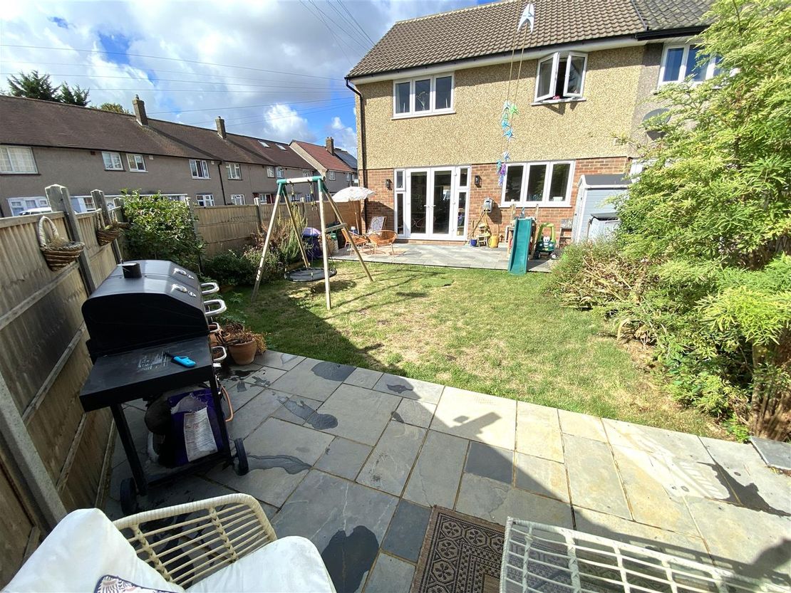 Beansland Grove, Romford