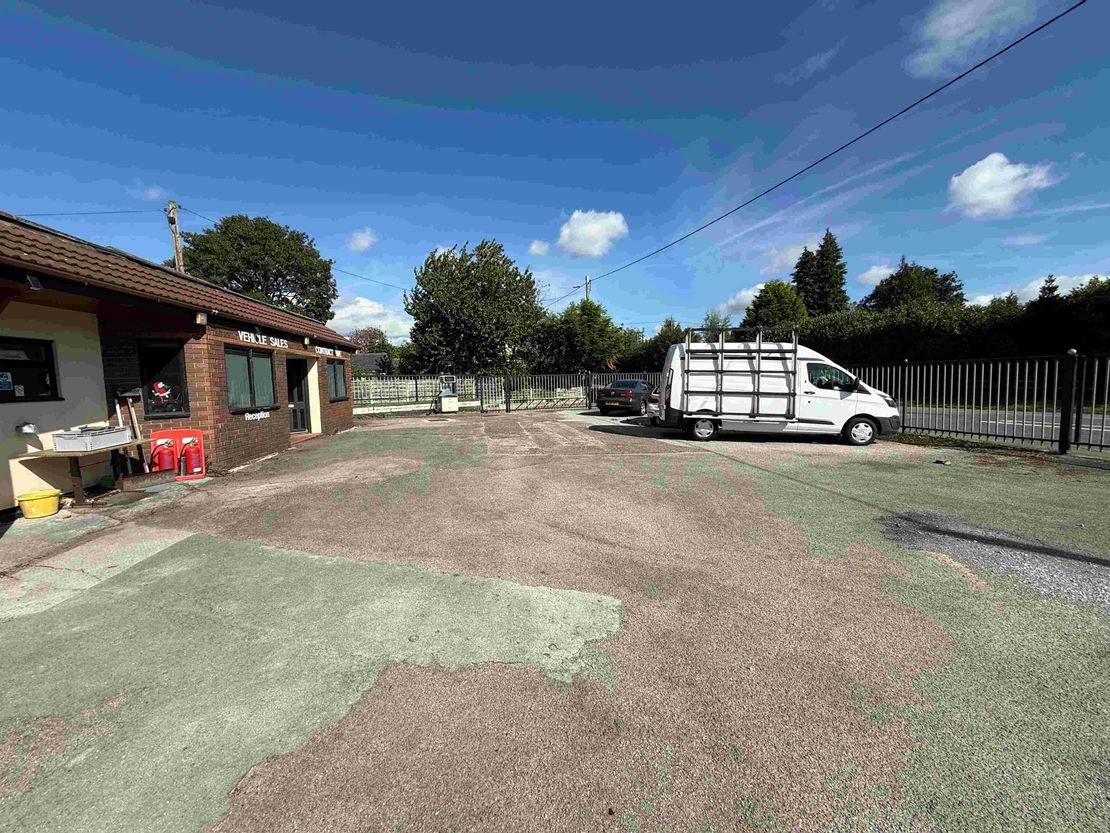 David Bullock Motors, 371 Crewe Road, Winterley, Sandbach, CW11 4RS