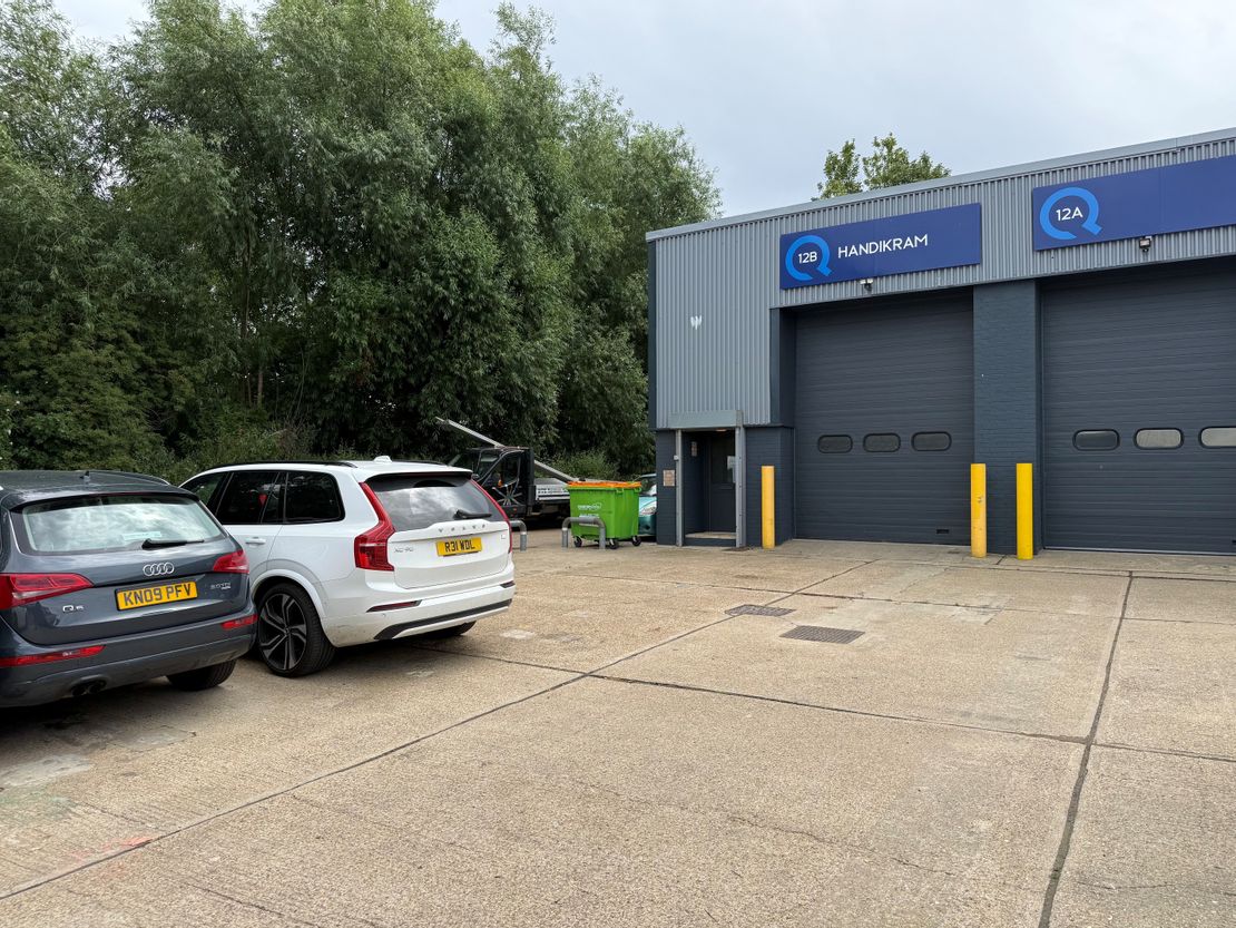 12B Saunders Way, Questor, Dartford, Kent, DA1 1JW