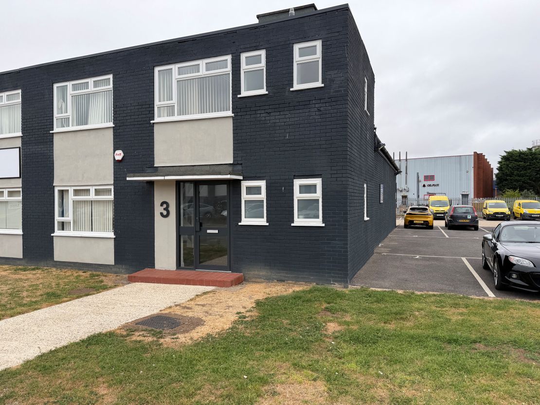 Unit 3 Bone Ln, Newbury