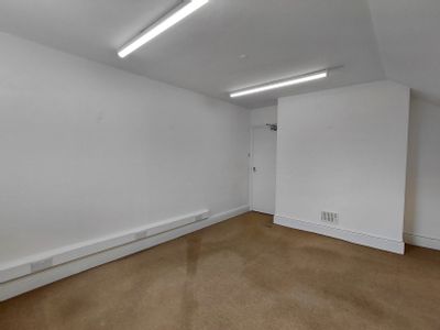 Property Image for Victoria House, 52 High Street, Sevenoaks, Kent, TN13 1JG