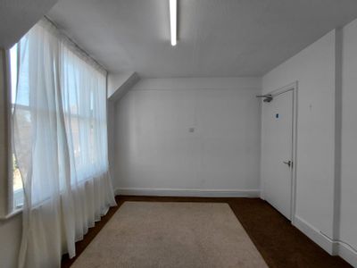 Property Image for Victoria House, 52 High Street, Sevenoaks, Kent, TN13 1JG