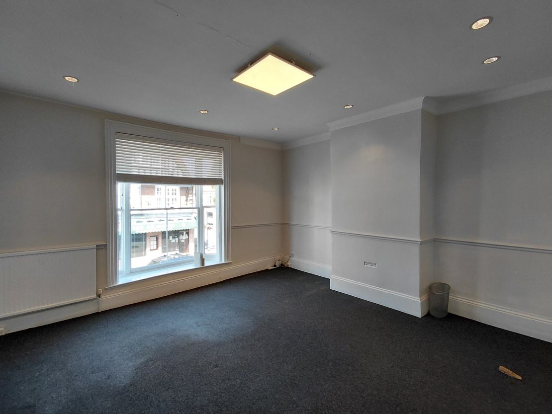 Victoria House, 52 High Street, Sevenoaks, Kent, TN13 1JG
