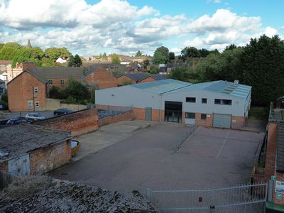 Property Image for 32 Charnwood Road, Shepshed, Loughborough, Leicestershire, LE12 9QF