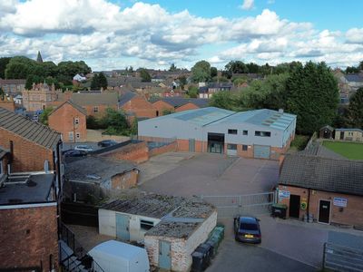 Property Image for 32 Charnwood Road, Shepshed, Loughborough, Leicestershire, LE12 9QF