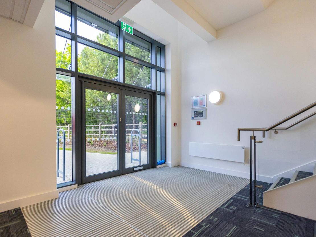 Unit 23 T45, Aire Valley Road, Leeds, LS9 0AA