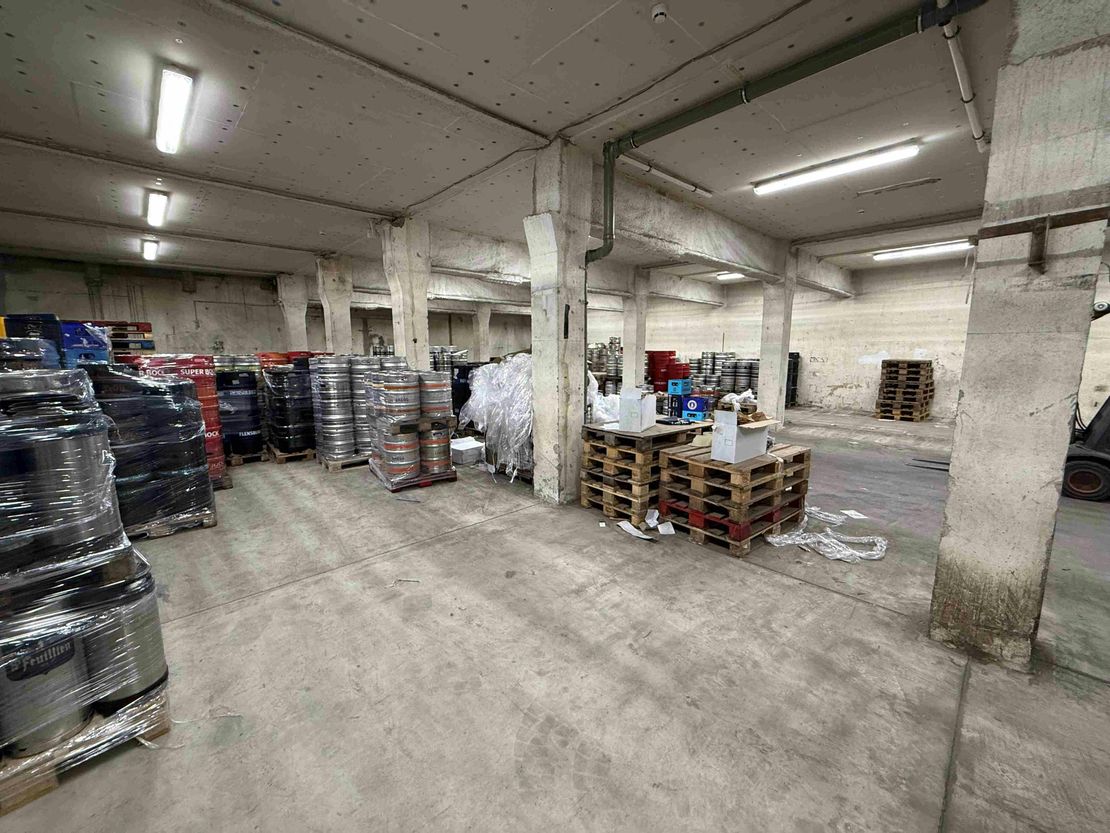 Warehouse Unit, The Shires, Sutherland Road, Longton, ST3 1NA