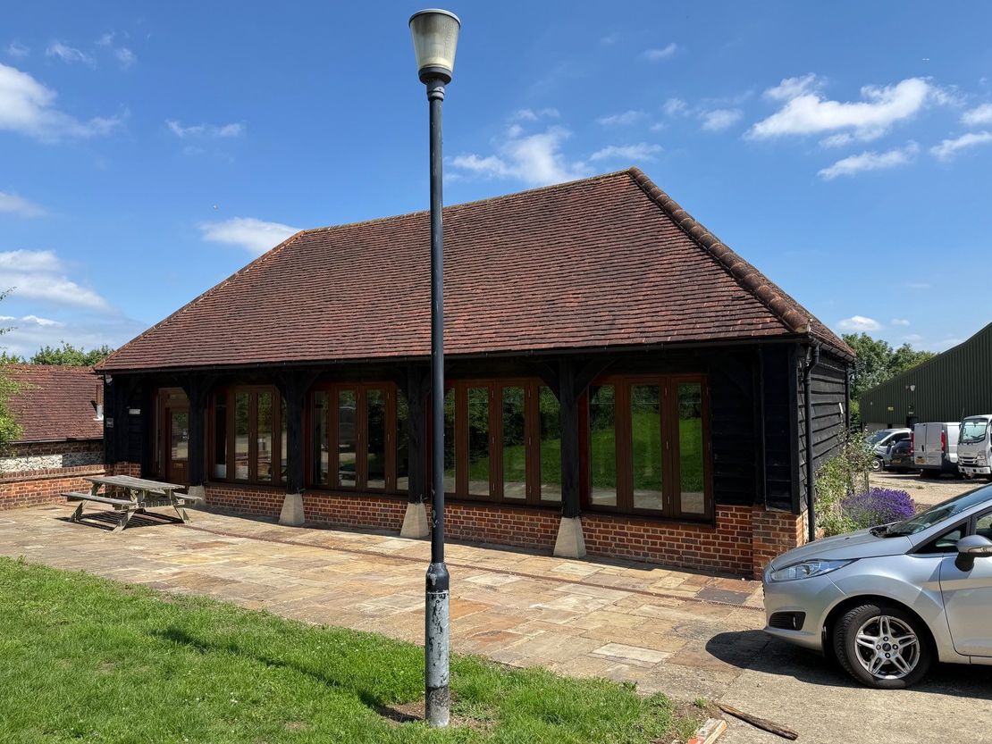 Unit 5, Abbey Barn Business Centre, Abbey Barn Lane, High Wycombe, Buckinghamshire, HP10 9QQ