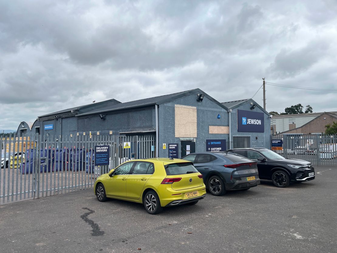 Warehouse & Yard, Carseview Road, Forfar, DD8 3BT