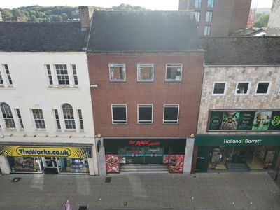 Property Image for 76 High Street, Newcastle Under Lyme, ST5 1QQ