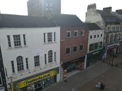 Property Image for 76 High Street, Newcastle Under Lyme, ST5 1QQ