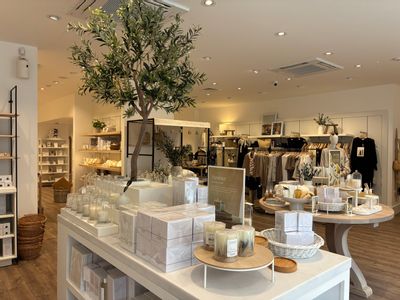 Property Image for 45/45A & 47 West Street, Horsham, West Sussex, RH12 1PP