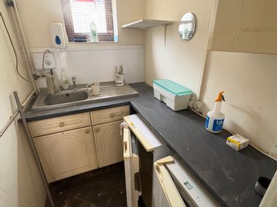 Property Image for Unit 17, Test Valley Business Centre, Test Lane, Southampton, Hampshire, SO16 9JW