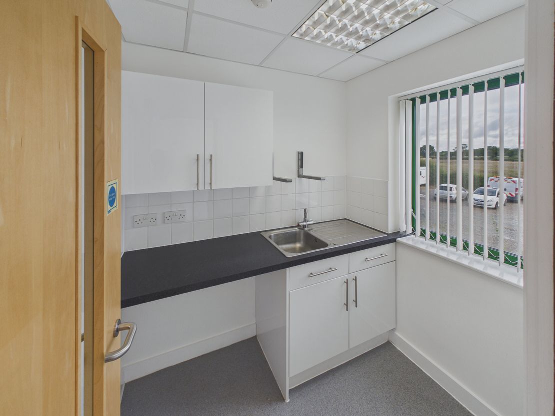 West View House, Whitchurch Road, Hatton Heath, Chester, CH3 9AU