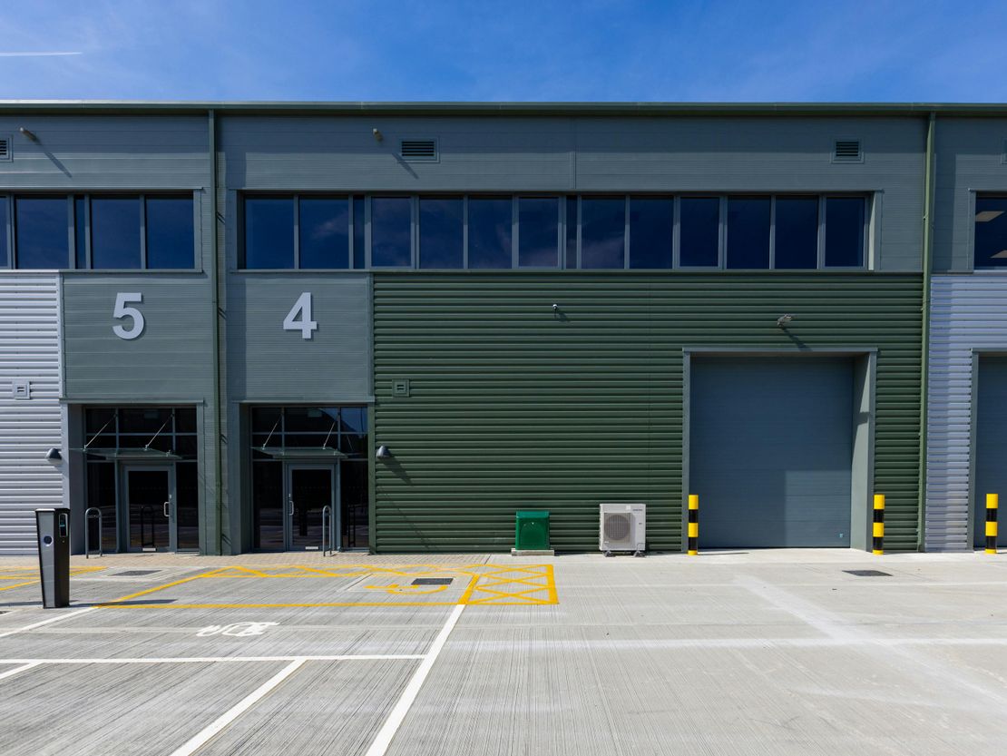 Unit 4 T45, Aire Valley Road, Leeds, LS9 0AA