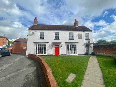 Property Image for Howarth Lodge, 7 Reading Road, Pangbourne, Berkshire, RG8 7LR