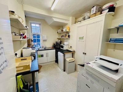 Property Image for 55 Northbrook Street, Newbury, Berkshire, RG14 1AN