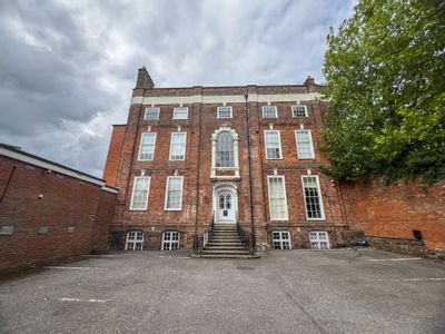 Property Image for Gotham House, Hammett Square, Phoenix Lane, Tiverton, Devon, EX16 6LT