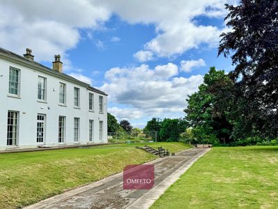 Property Image for 8 The Grove, Peache Way, Bramcote, Nottingham, Nottinghamshire, NG9 3DX