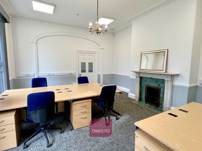 Property Image for 8 The Grove, Peache Way, Bramcote, Nottingham, Nottinghamshire, NG9 3DX