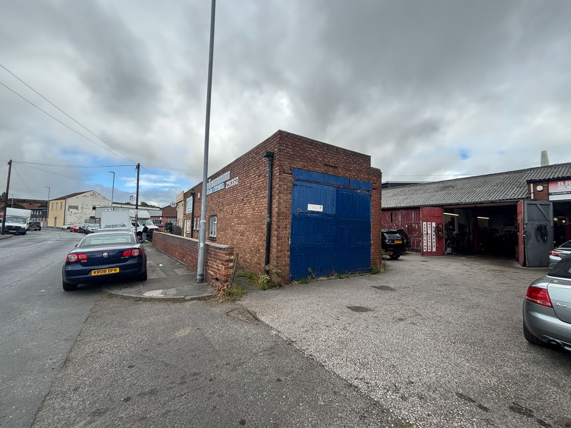 58 Thornes Lane, Wakefield, WF1 5RR