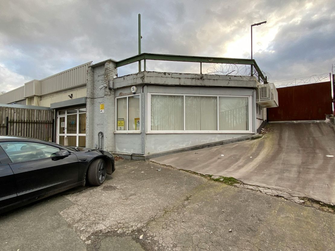 Unit 2, Town Street, Stanningley, Pudsey, LS28 6HL