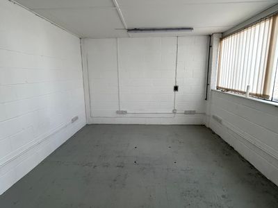 Property Image for Unit 9C Britannia Estate, Leagrave Road, Luton, LU3 1RJ