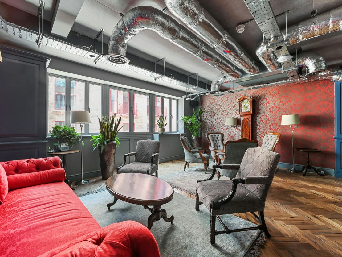 8 Tottenham Mews, London, W1T 4AE