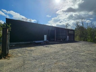 Property Image for Yard at Lower Ashwood Farm, Crowborough, TN6 2DZ
