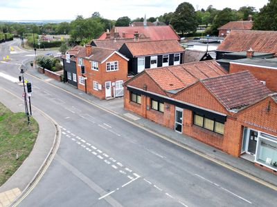 Property Image for 9 Little Baddow Road, Danbury, Chelmsford, Essex, CM3 4QB