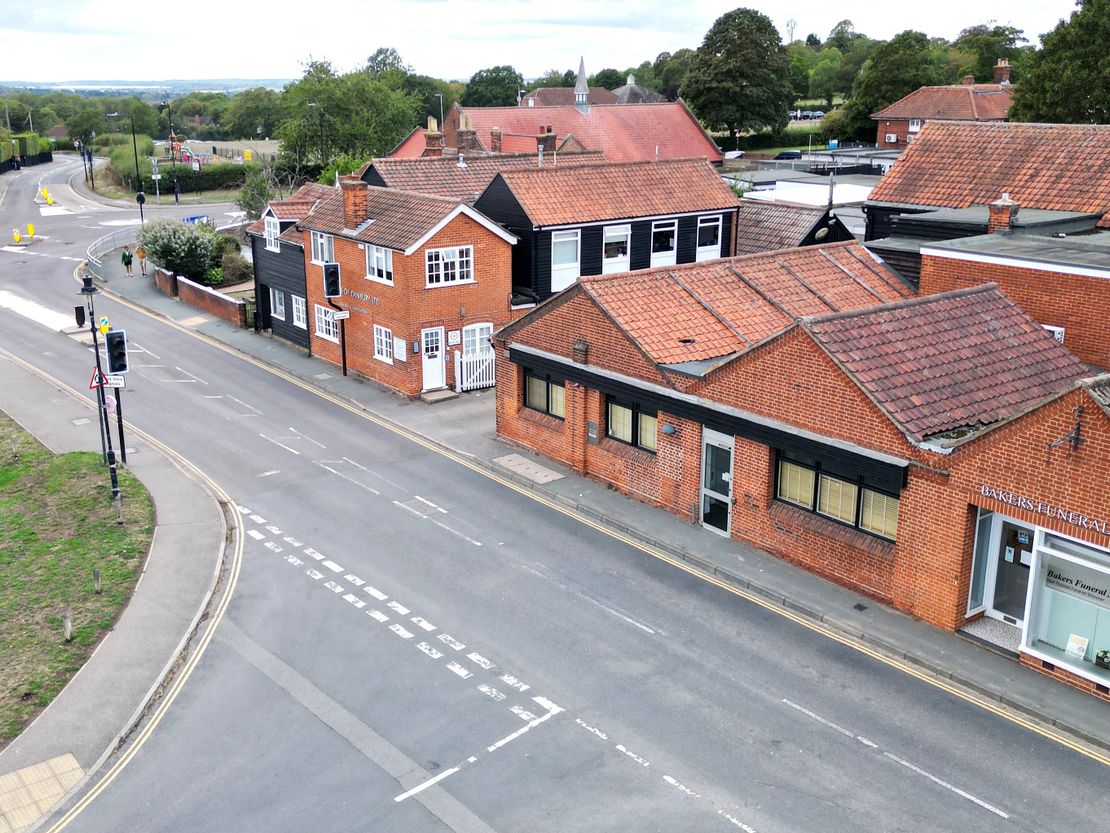 9 Little Baddow Road, Danbury, Chelmsford, Essex, CM3 4QB