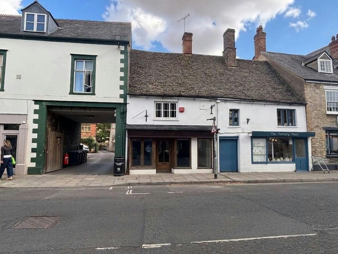 50 High Street, Witney, OX28 6HQ